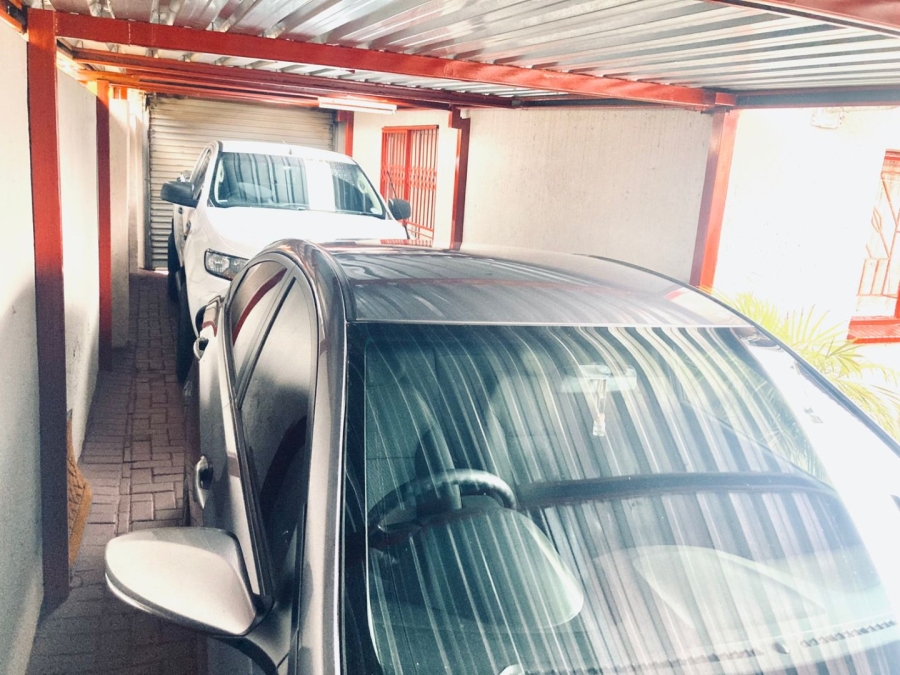 3 Bedroom Property for Sale in Mabopane Unit M North West